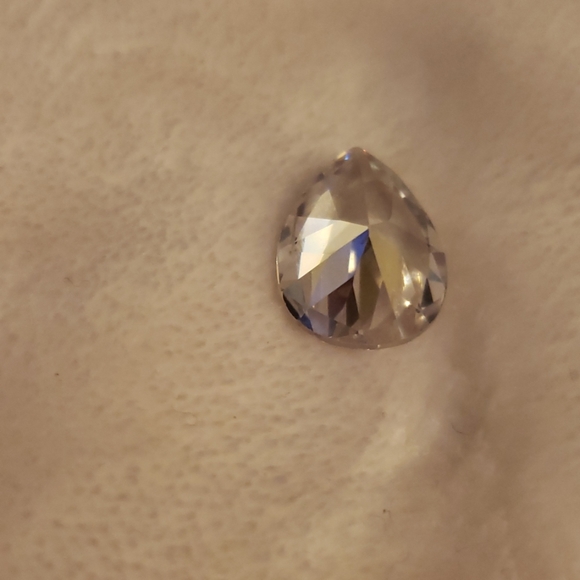 White sapphire no returns - Picture 3 of 4